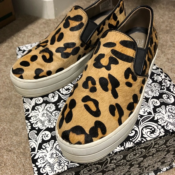 skechers leopard slip ons